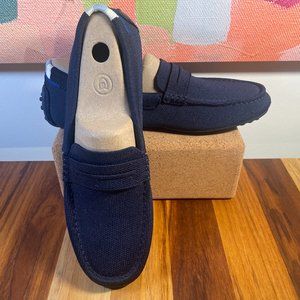 Rothy's navy driving moc in size 9.5